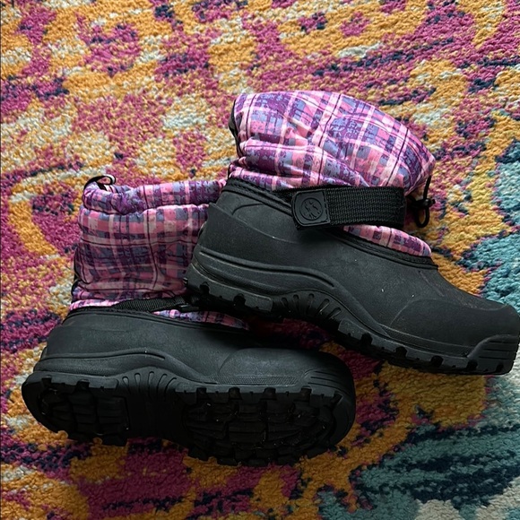 Thermolite Pink Plaid Winter Boots - Picture 5 of 5